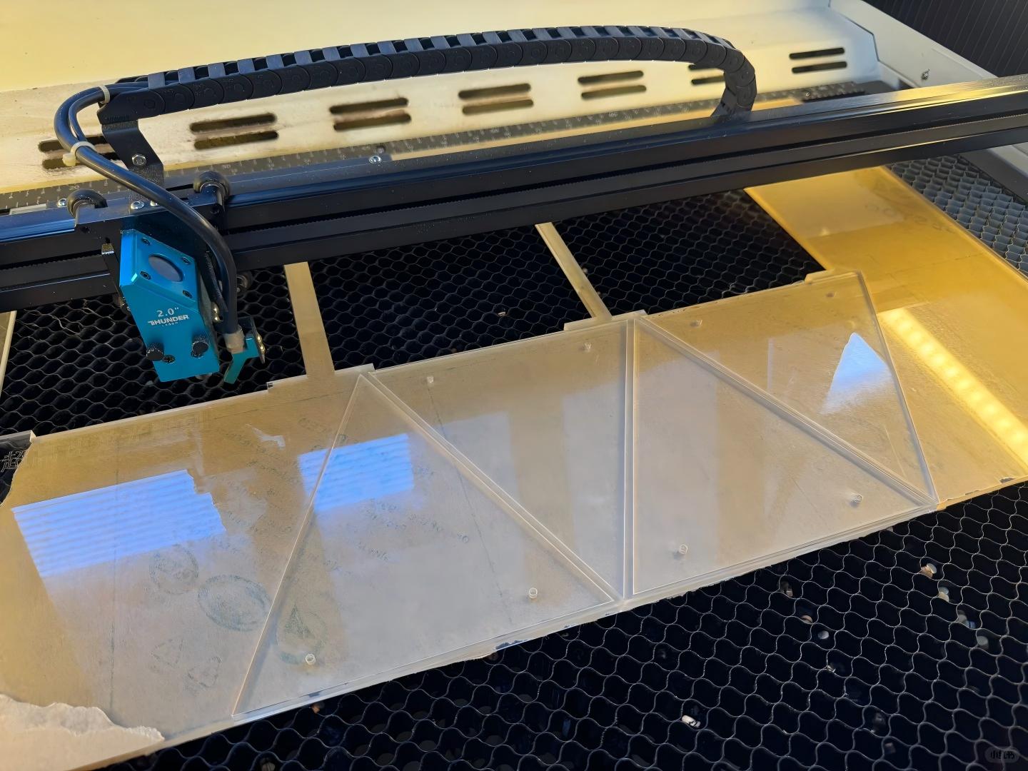 Precision-Cutting-Polishing-for-Acrylic-frame
